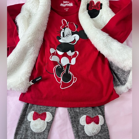 2T Minnie Mouse Set - Picture 2 of 3